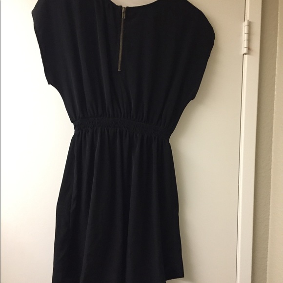 Little black dress - Picture 2 of 3